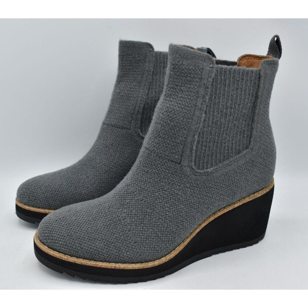Sofft Womens Size 8 Eiley Grey Knit Water Resistant Platform Wedge Boots